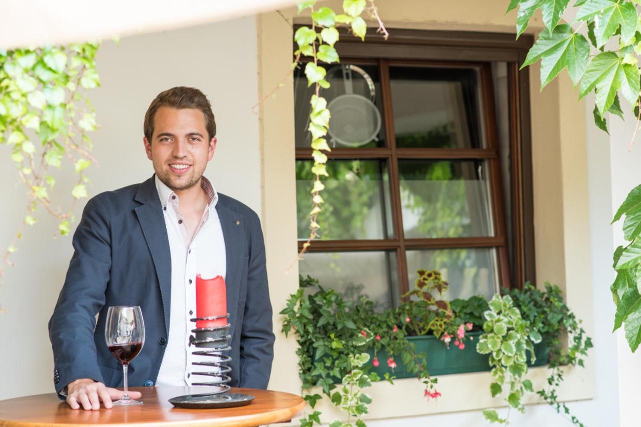 Hotel Weingut Burger Kalladorf Exteriér fotografie